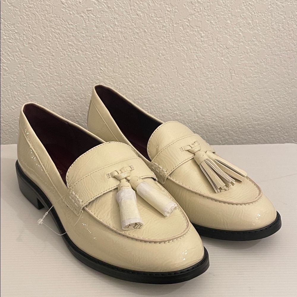 Franco Sarto Women’s Carolyn Low Cream Loafers with Tassels
